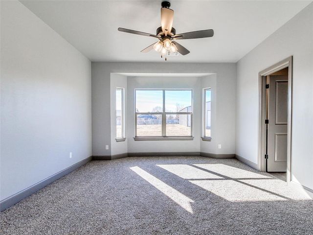 8651 Oak Tree Circle, Edmond, OK 73025