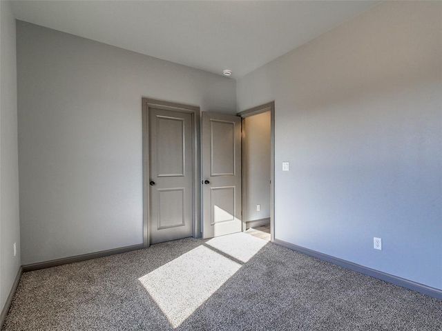 8651 Oak Tree Circle, Edmond, OK 73025