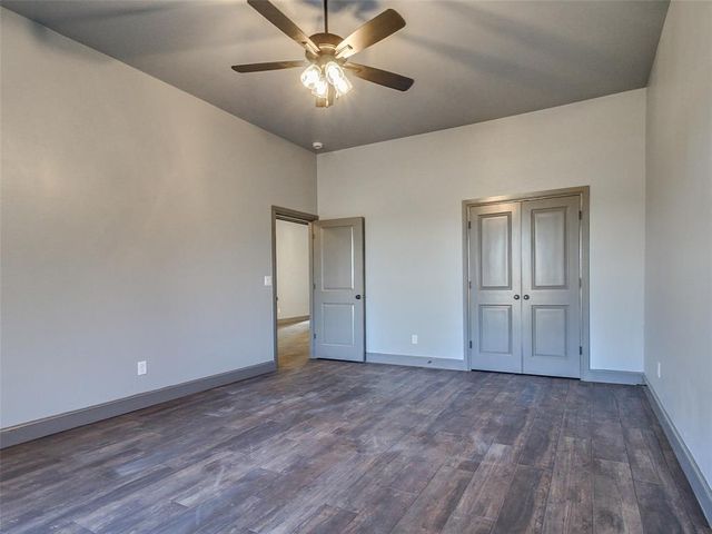 8651 Oak Tree Circle, Edmond, OK 73025