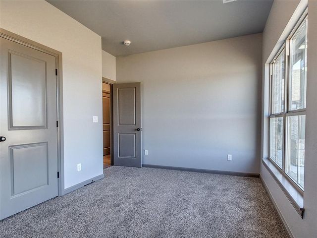 8651 Oak Tree Circle, Edmond, OK 73025