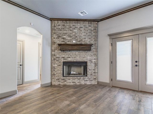 8651 Oak Tree Circle, Edmond, OK 73025