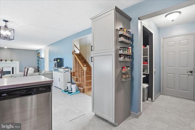 605 FAIR MEADOWS BLVD, Hagerstown, MD 21740