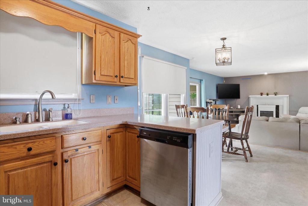 Image 13 of property listing at 605 FAIR MEADOWS BLVD, Hagerstown, MD 21740