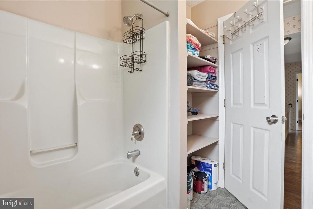 Image 21 of property listing at 605 FAIR MEADOWS BLVD, Hagerstown, MD 21740
