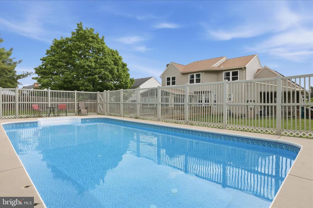 Image 44 of property listing at 605 FAIR MEADOWS BLVD, Hagerstown, MD 21740