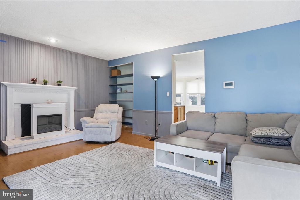 Image 8 of property listing at 605 FAIR MEADOWS BLVD, Hagerstown, MD 21740