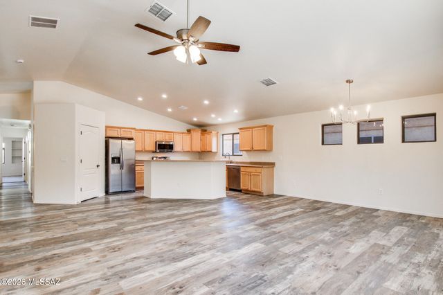 6765 W Copperwood Way, Tucson, AZ 85757