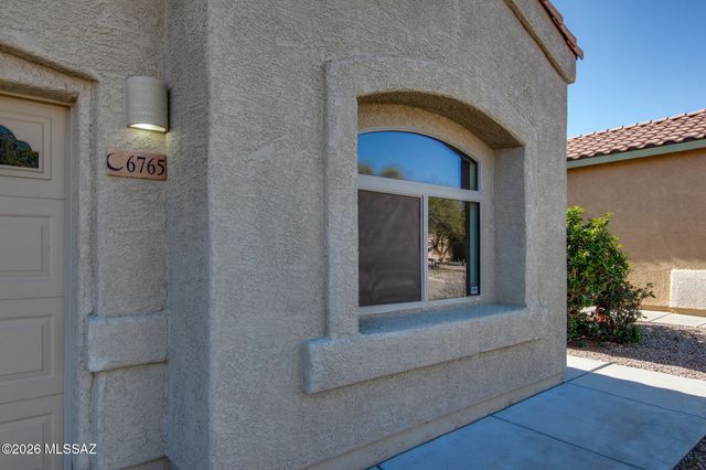 6765 W Copperwood Way, Tucson, AZ 85757