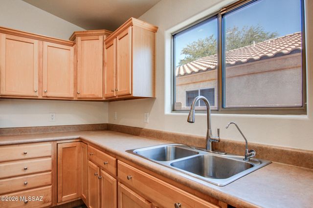 6765 W Copperwood Way, Tucson, AZ 85757