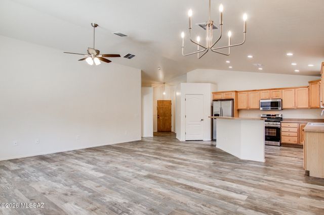 6765 W Copperwood Way, Tucson, AZ 85757