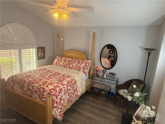 557 Yacht Harbor Drive, Las Vegas, NV 89145