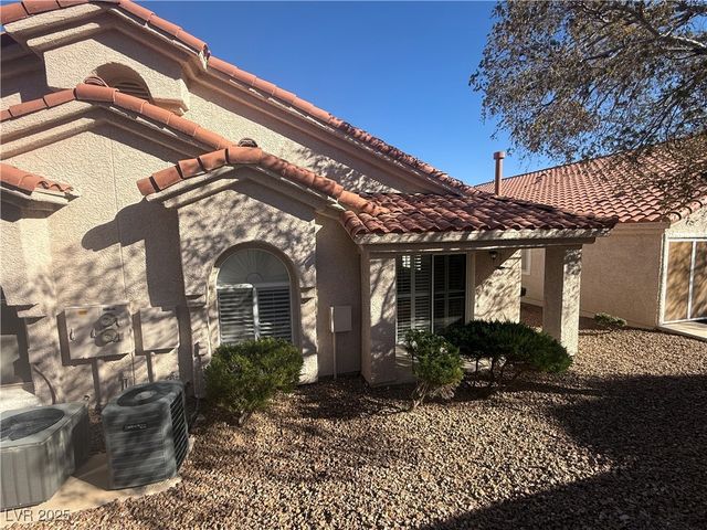 557 Yacht Harbor Drive, Las Vegas, NV 89145