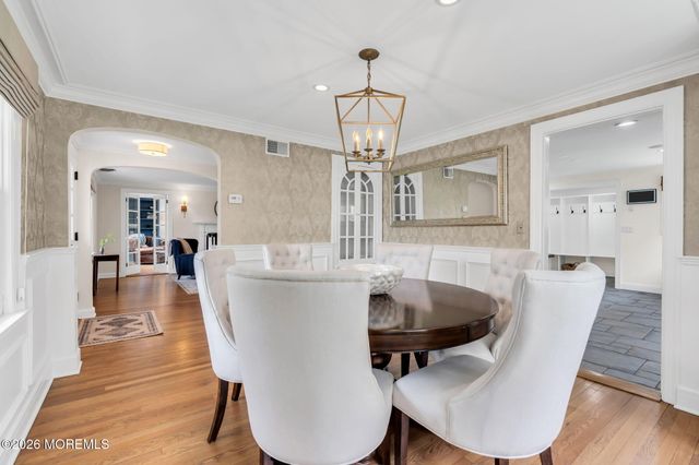 9 N Cherry Lane, Rumson, NJ 07760