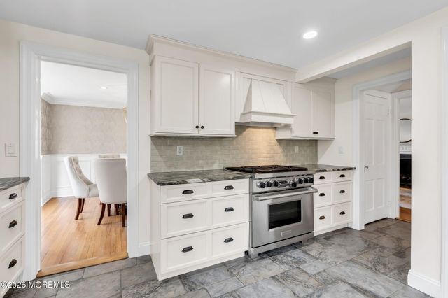 9 N Cherry Lane, Rumson, NJ 07760