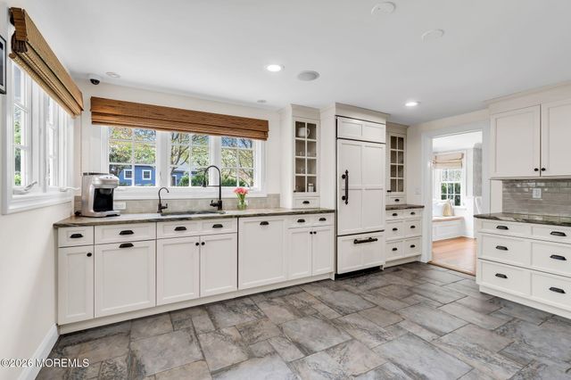 9 N Cherry Lane, Rumson, NJ 07760