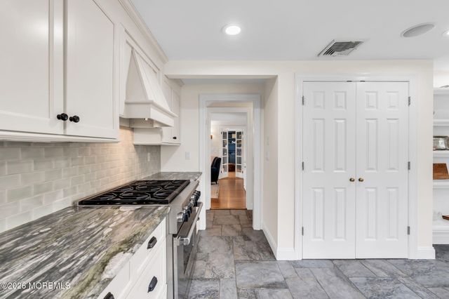 9 N Cherry Lane, Rumson, NJ 07760