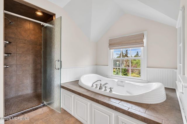 9 N Cherry Lane, Rumson, NJ 07760