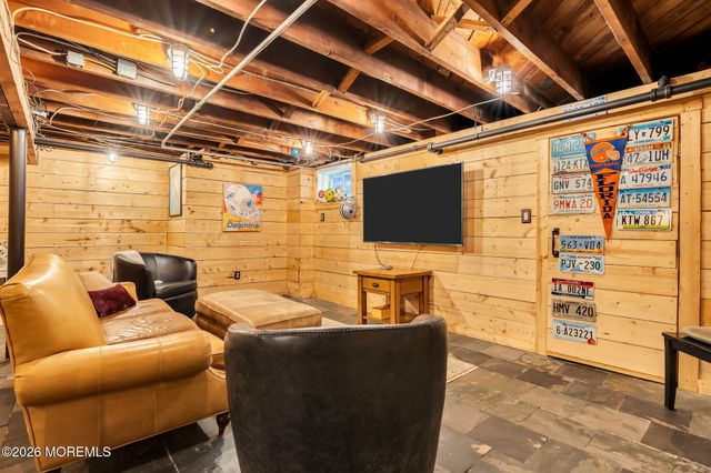 9 N Cherry Lane, Rumson, NJ 07760