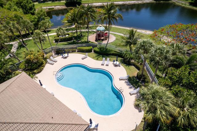 4727 Palmbrooke Circle, West Palm Beach, FL 33417