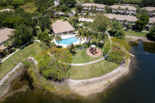 4727 Palmbrooke Circle, West Palm Beach, FL 33417