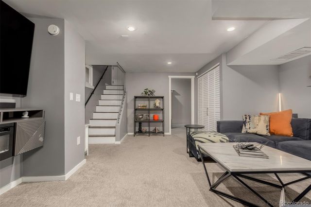 300 S Lincoln Street, Denver, CO 80209