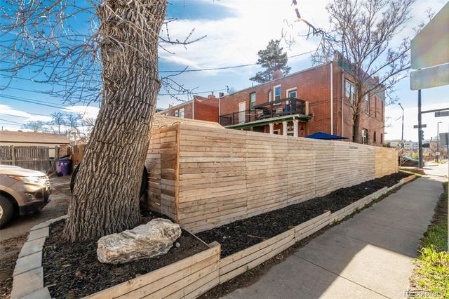 300 S Lincoln Street, Denver, CO 80209