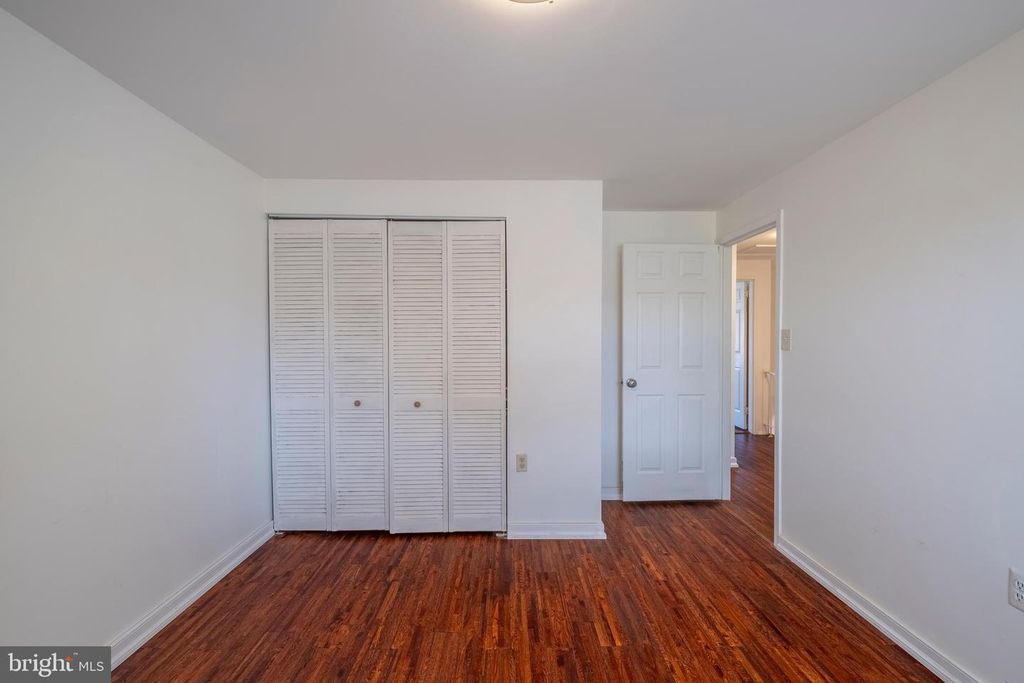 Image 25 of property listing at 9637 HORIZON RUN RD #2-H, Montgomery Village, MD 20886
