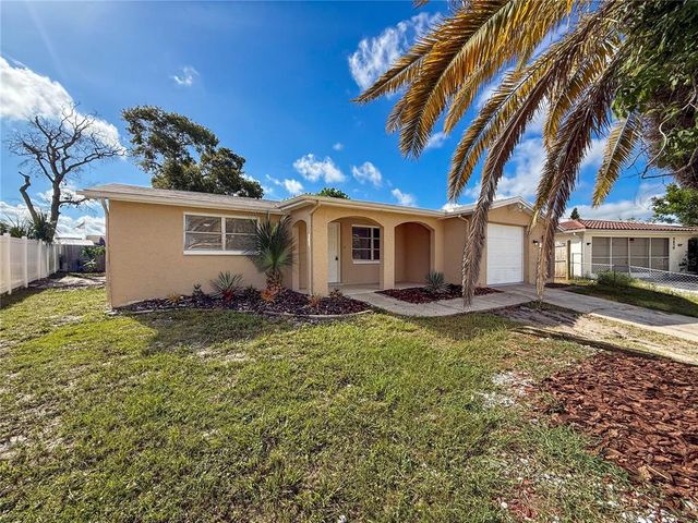 9836 LAKESIDE LANE, Port Richey, FL 34668