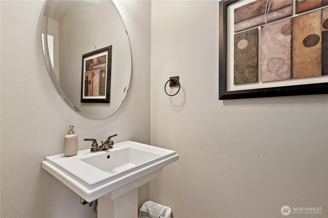 15407 61st Place W, Edmonds, WA 98026