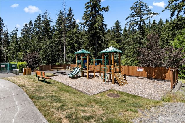 15407 61st Place W, Edmonds, WA 98026