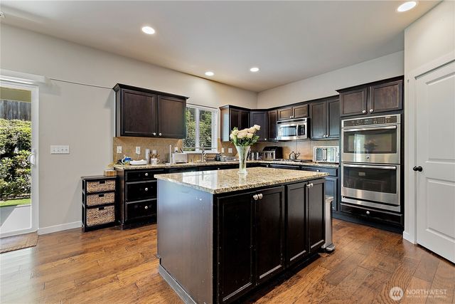 15407 61st Place W, Edmonds, WA 98026