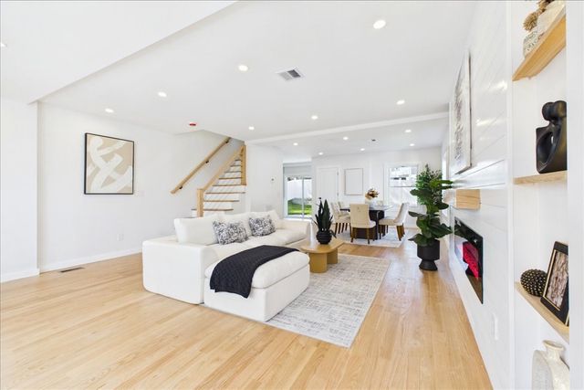 19 Montview Ave, Waltham, MA 02451