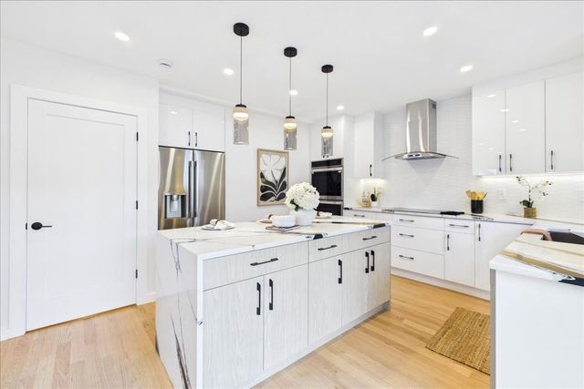 19 Montview Ave, Waltham, MA 02451