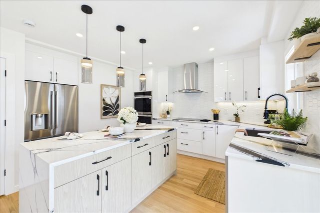 19 Montview Ave, Waltham, MA 02451