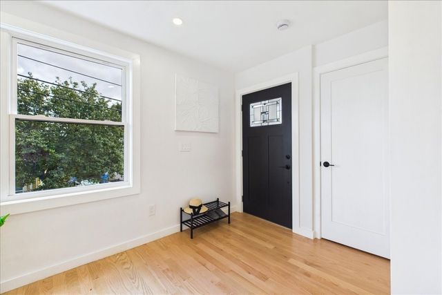 19 Montview Ave, Waltham, MA 02451