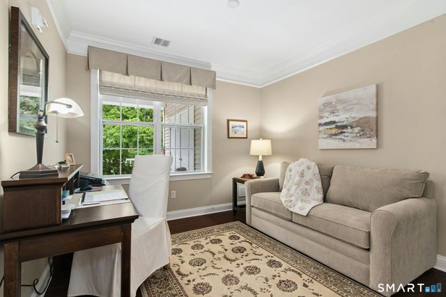 623 Brookside Court 623, Newtown, CT 06470