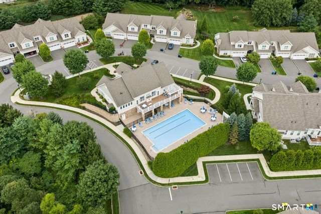 623 Brookside Court 623, Newtown, CT 06470