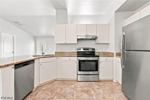 3901 16th ST W, Lehigh Acres, FL 33971