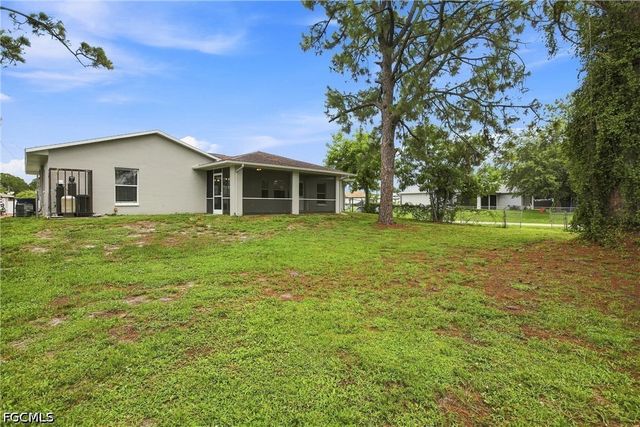 3901 16th ST W, Lehigh Acres, FL 33971