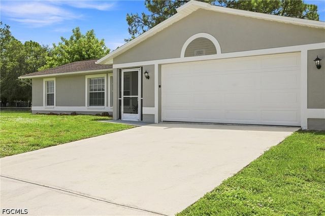 3901 16th ST W, Lehigh Acres, FL 33971