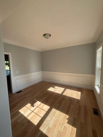 39 Hosmer St, West Boylston, MA 01583