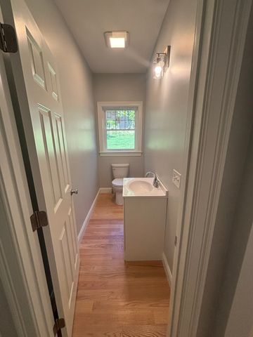 39 Hosmer St, West Boylston, MA 01583