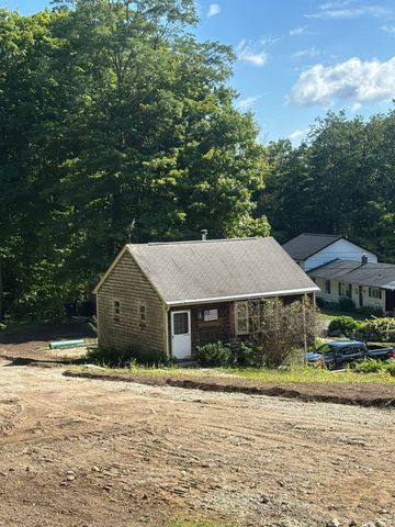 39 Hosmer St, West Boylston, MA 01583