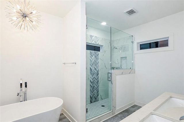 3040 Valley Circle, Decatur, GA 30033
