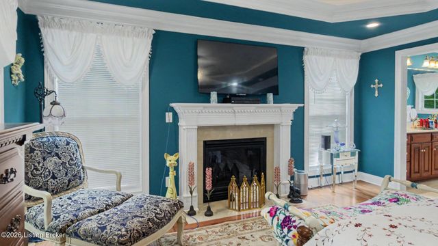 10114 Glen Rose Ct, Louisville, KY 40229