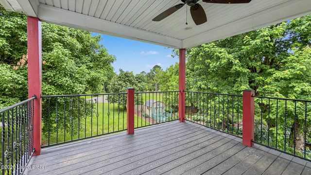 10114 Glen Rose Ct, Louisville, KY 40229