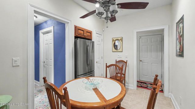 10114 Glen Rose Ct, Louisville, KY 40229