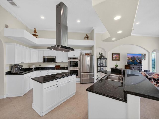 7820 SW Saddlebrook Drive, Port St. Lucie, FL 34986