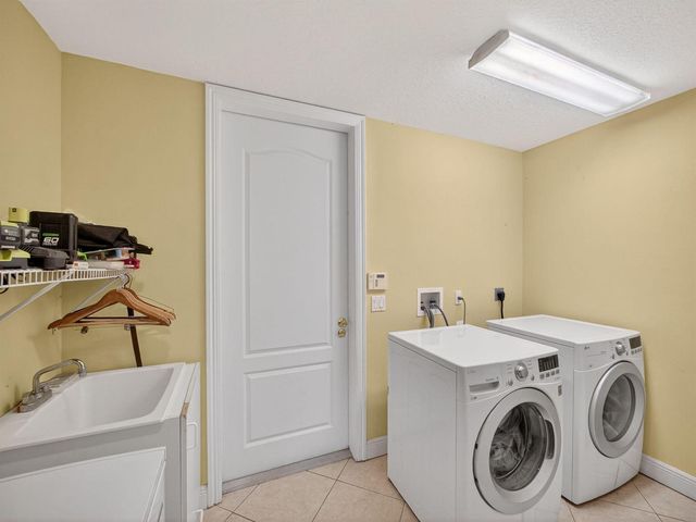 7820 SW Saddlebrook Drive, Port St. Lucie, FL 34986
