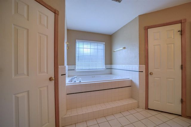 2112 NW Ashley, Lawton, OK 73505